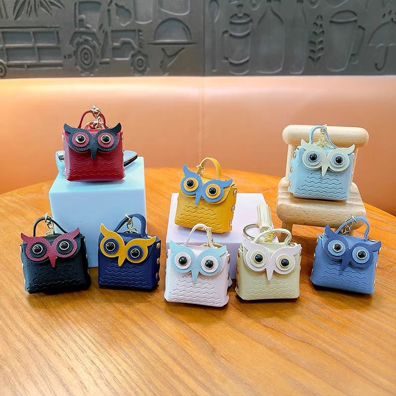B. Mini Purse Keychain (OPEN IN LIVE)