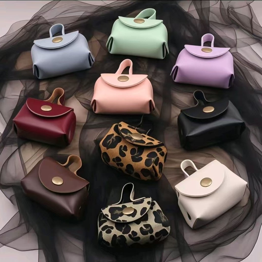 B. Mini Purse Keychain (OPEN IN LIVE)