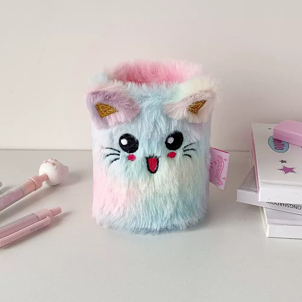 B. Cute Pen Holder Pencil Storage box
