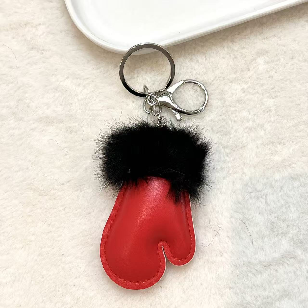 B.【20%OFF!!!】Plush Leather Gloves Keychain-Mini Gloves Keychain for Bag Charm