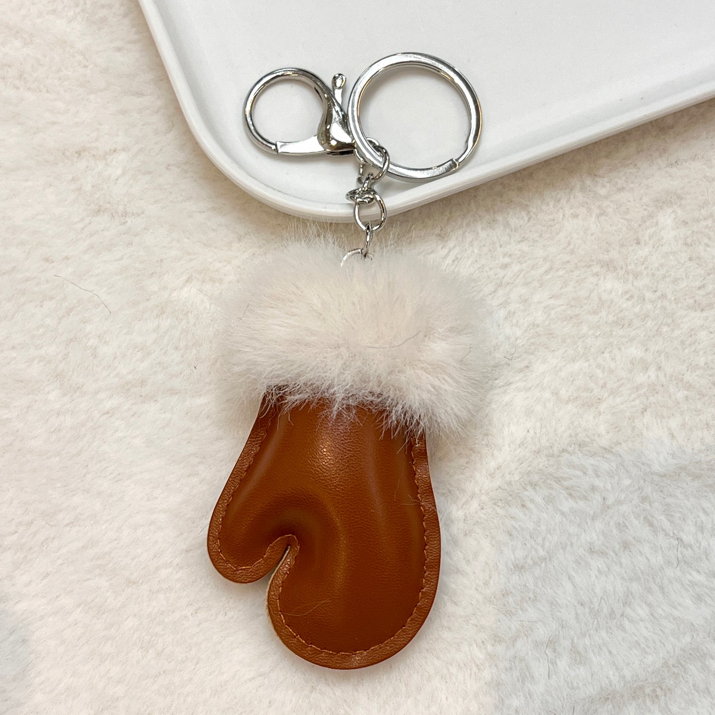 B.【20%OFF!!!】Plush Leather Gloves Keychain-Mini Gloves Keychain for Bag Charm